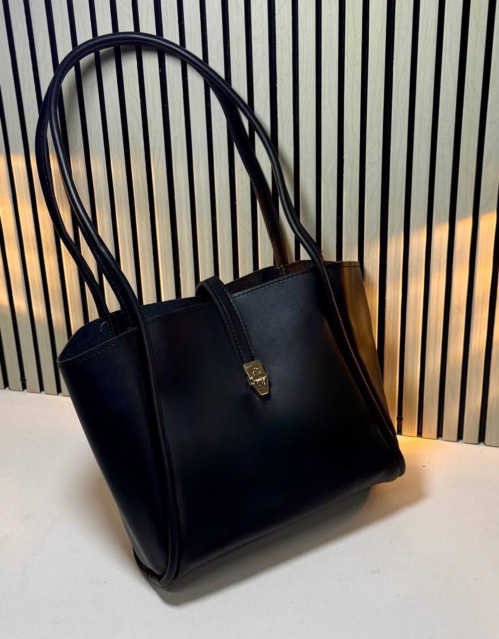 /public/uploads/photos/shares/Suzy bags/IMG_2913.jpeg